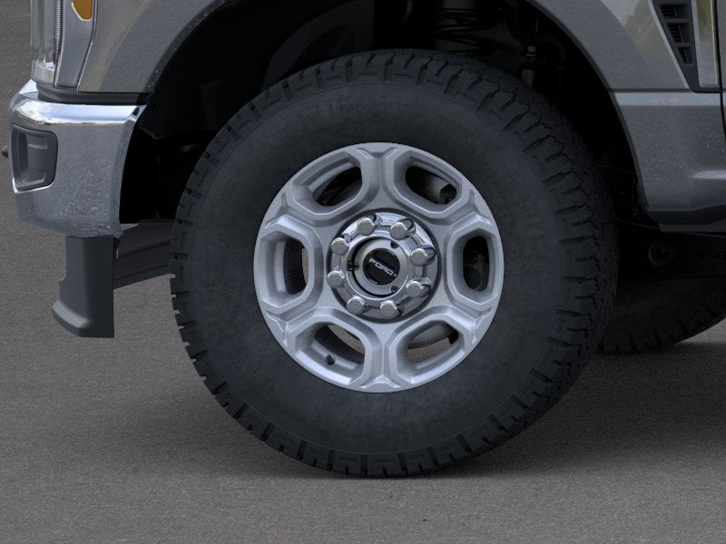 2026 Ford Super Duty F-350® XLT