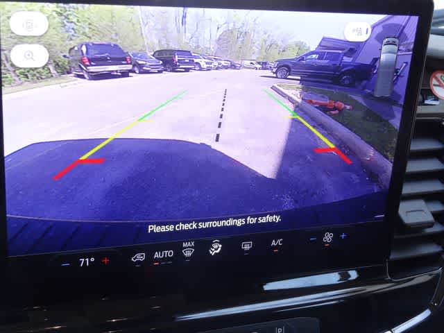 2024 Ford Transit Passenger Wagon XLT