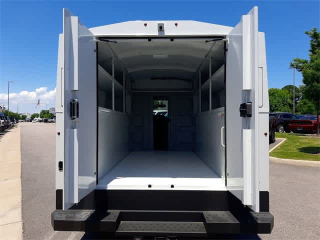 2025 Ford E-Series Cutaway E-350 SRW