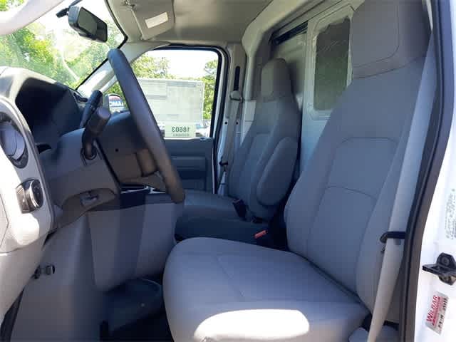 2025 Ford E-Series Cutaway E-350 SRW