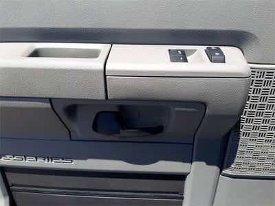 2025 Ford E-Series Cutaway E-350 SRW