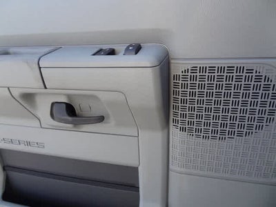 2025 Ford E-Series Cutaway E-350 SRW