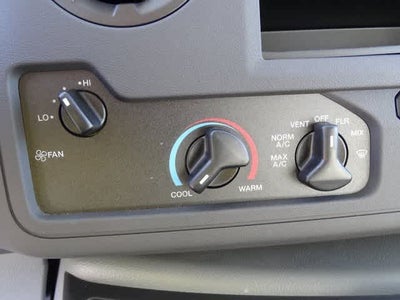 2025 Ford E-Series Cutaway E-350 SRW