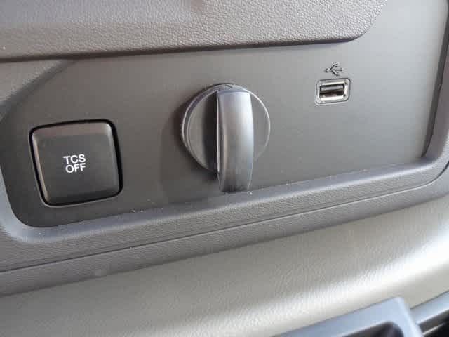 2024 Ford E-Series Cutaway E-450 DRW