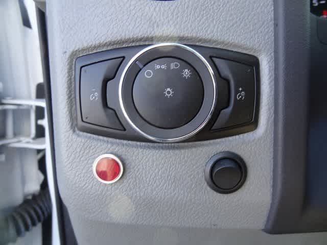 2024 Ford E-Series Cutaway E-450 DRW