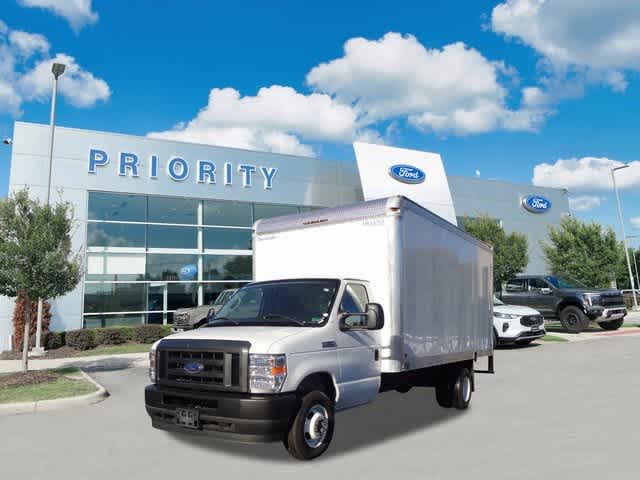 2024 Ford E-Series Cutaway E-450 DRW