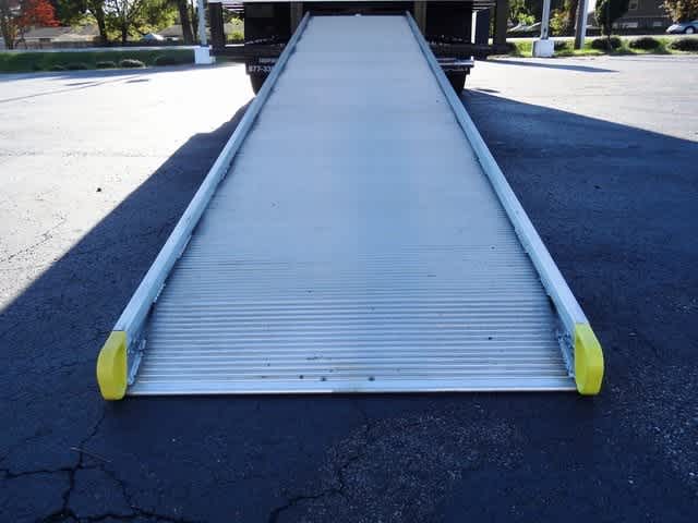 2024 Ford E-Series Cutaway E-450 DRW