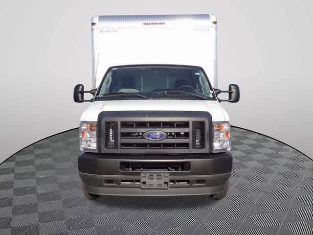2024 Ford E-Series Cutaway E-450 DRW