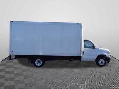 2024 Ford E-Series Cutaway E-450 DRW