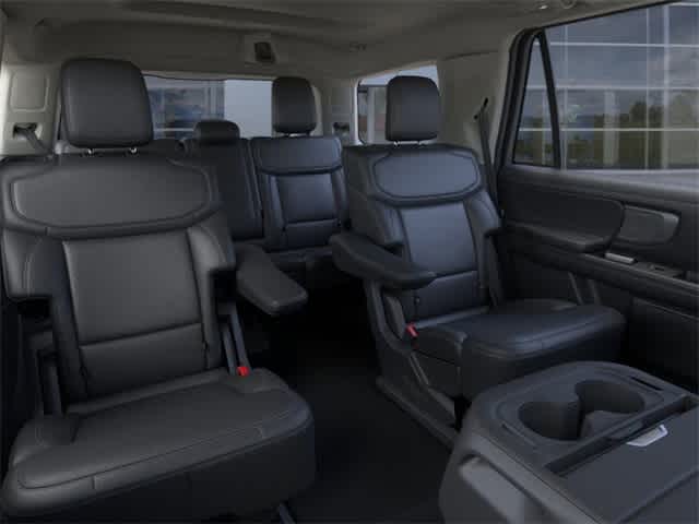 2025 Ford Expedition Platinum®