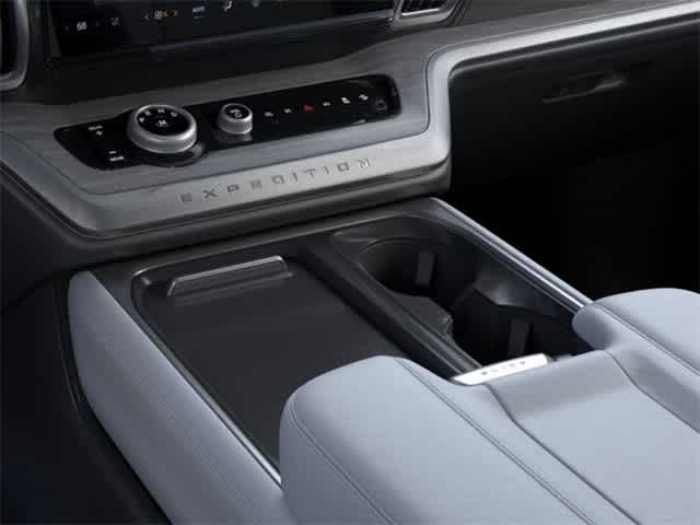 2025 Ford Expedition Platinum®