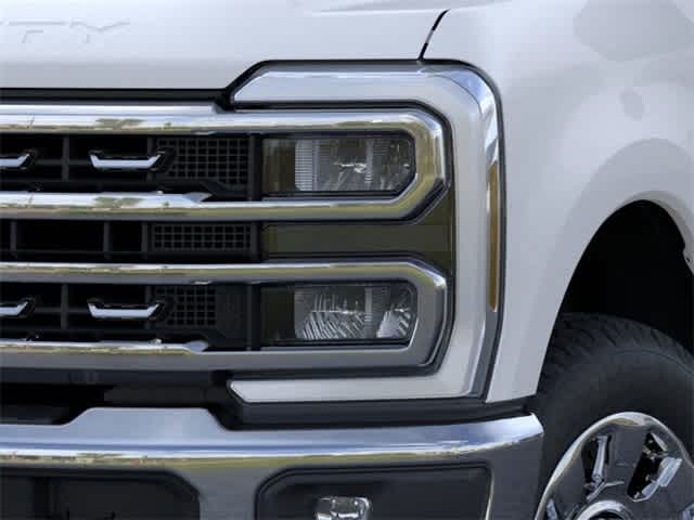 2025 Ford Super Duty F-350 SRW F-350® Lariat®