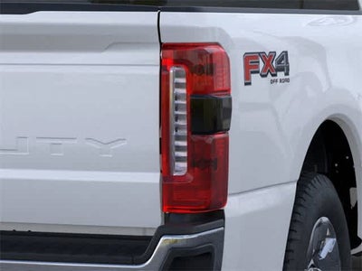2025 Ford Super Duty F-350 SRW F-350® Lariat®