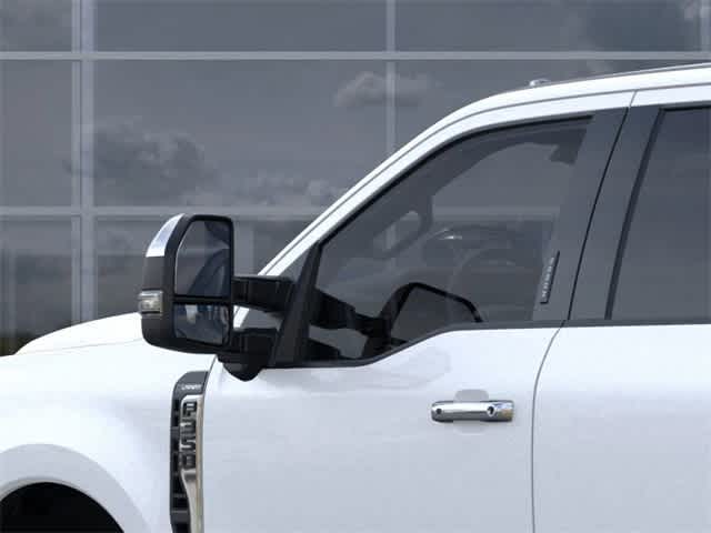 2025 Ford Super Duty F-350 DRW F-350® Lariat®