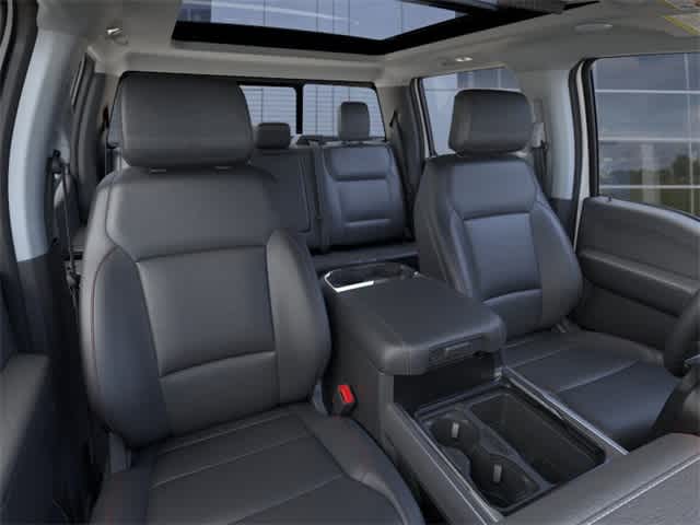 2025 Ford Super Duty F-350 DRW F-350® Lariat®