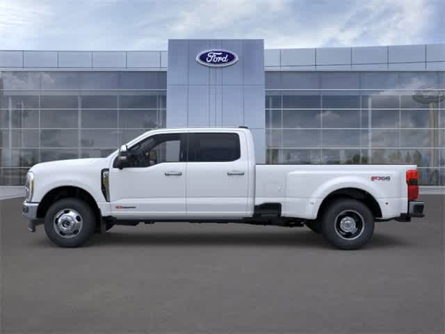 2025 Ford Super Duty F-350 DRW F-350® Lariat®