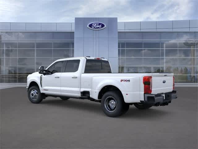 2025 Ford Super Duty F-350 DRW F-350® Lariat®