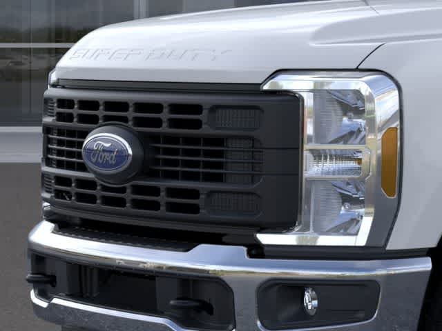 2026 Ford Super Duty F-350 DRW Pickup XL