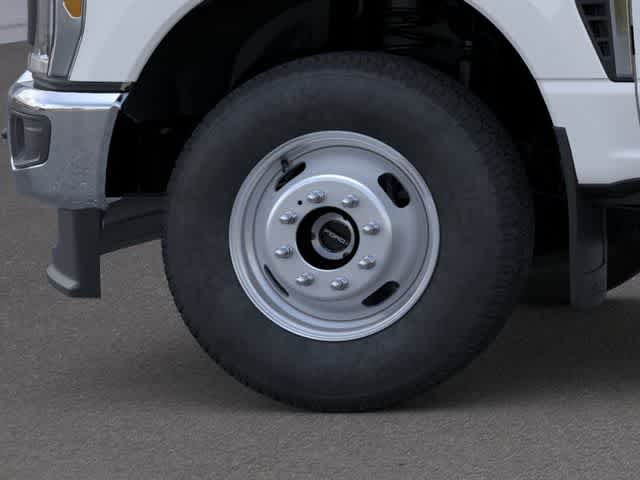 2026 Ford Super Duty F-350 DRW Pickup XL