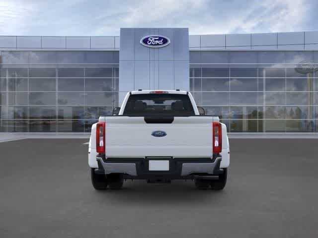 2026 Ford Super Duty F-350 DRW Pickup XL