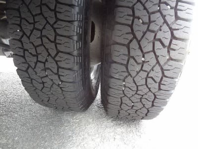 2014 Ford Super Duty F-350 DRW Pickup Lariat Super Duty