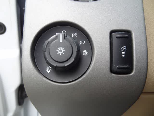 2014 Ford Super Duty F-350 DRW Pickup Lariat Super Duty