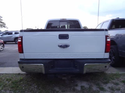 2014 Ford Super Duty F-350 DRW Pickup Lariat Super Duty