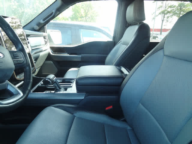 2023 Ford F-150 Lightning Lariat