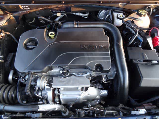 2022 Chevrolet Malibu LT w/1LT