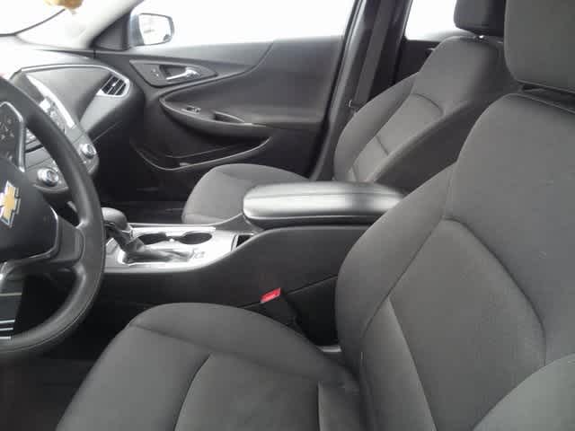 2022 Chevrolet Malibu LT w/1LT