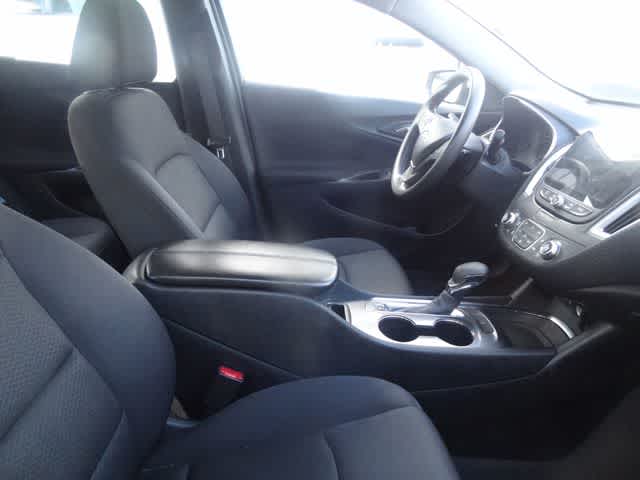 2023 Chevrolet Malibu LT w/1LT