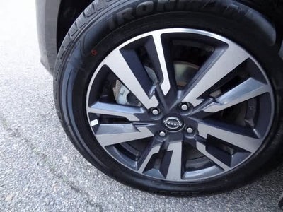 2023 Nissan Versa 1.6 SV