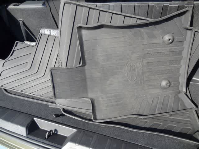 2022 Subaru Ascent Limited 8-Passenger