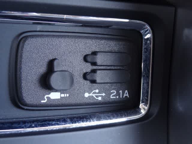 2022 Subaru Ascent Limited 8-Passenger