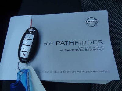2017 Nissan Pathfinder SV