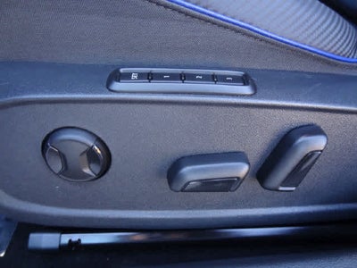 2025 Volkswagen Golf R 2.0T Black Edition