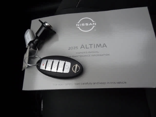 2025 Nissan Altima SV