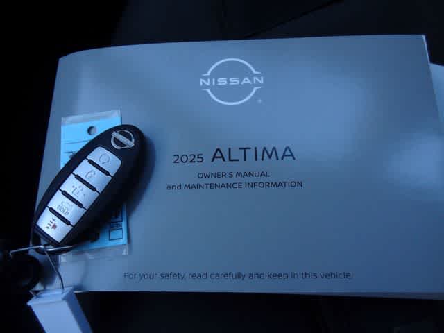 2025 Nissan Altima SV