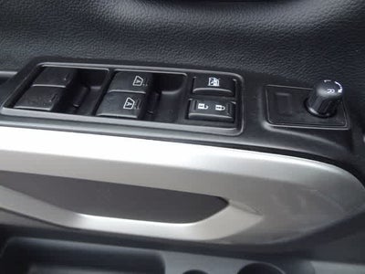 2023 Nissan Titan SV