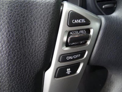 2023 Nissan Titan SV