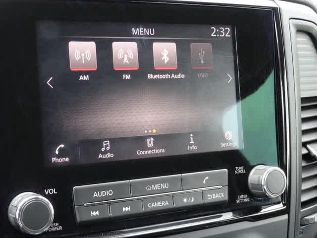 2023 Nissan Titan SV
