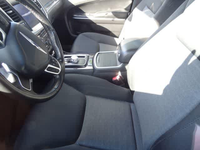 2021 Chrysler 300 Touring