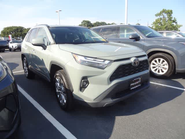 2022 Toyota RAV4 XLE Premium