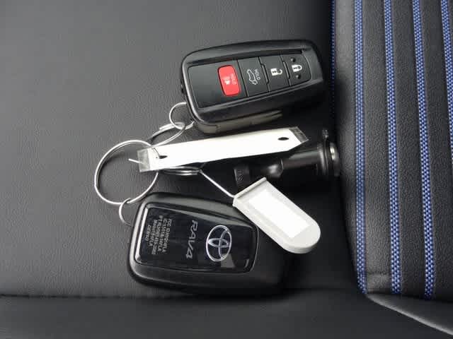 2024 Toyota RAV4 Hybrid XSE