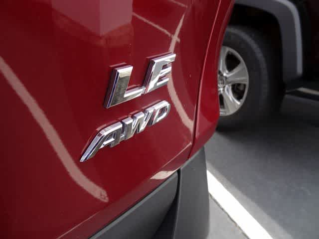 2025 Toyota RAV4 LE