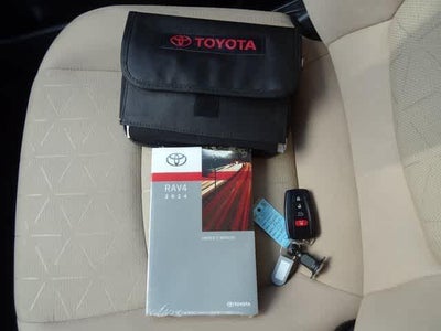 2024 Toyota RAV4 XLE