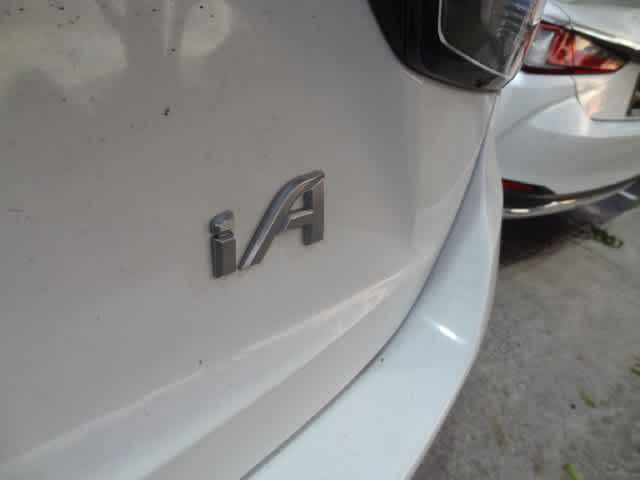 2017 Toyota Yaris iA Auto (Natl)