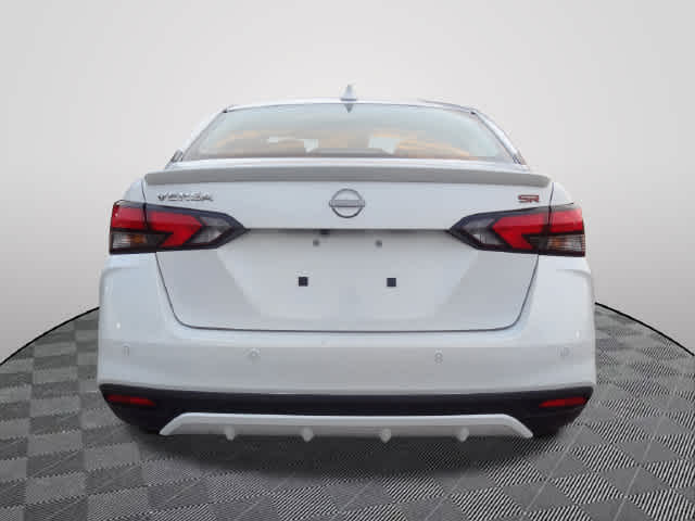 2024 Nissan Versa SR