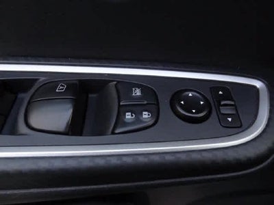 2024 Nissan Versa SR