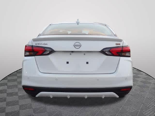 2024 Nissan Versa SR